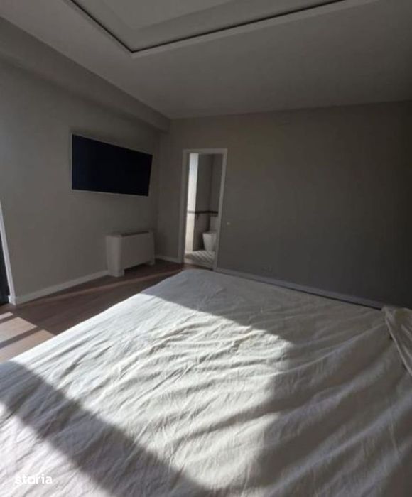 Iancu Nicolae:Apartament 4 camere langa de padure,compound cu piscina!