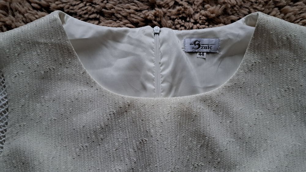 Costum fusta si bluza