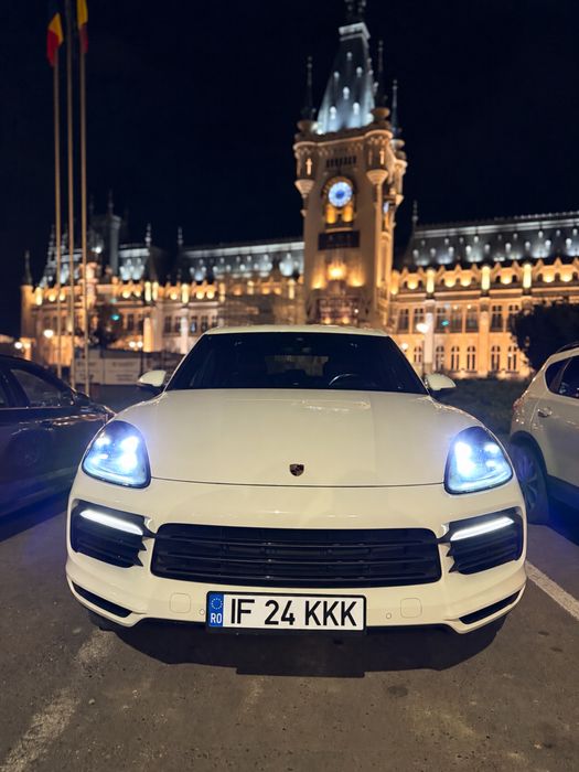 Porsche Cayenne 9YA