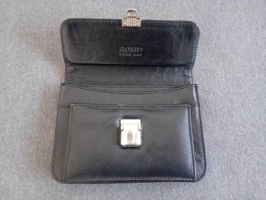 Кожена чантичка Bond bond non