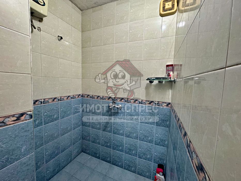 Продава се Двустаен апартамент в Асеновград - 40 кв.м за 1125 €/кв.м - Снимка #13