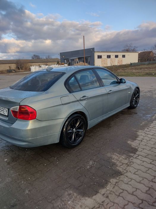 Vând Bmw 320d e90