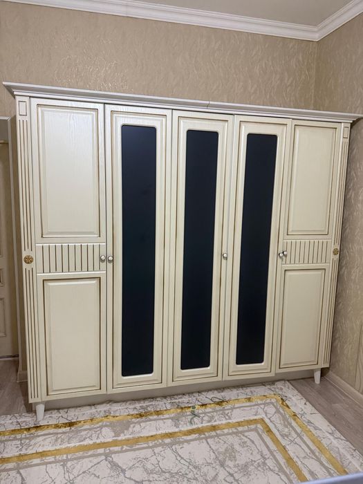 Спальный гарнитур