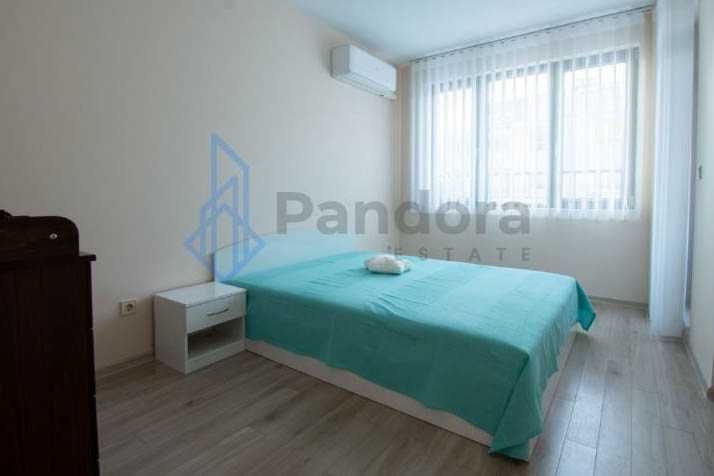 Тристаен апартамент под наем в кв.  Зона Б - 5