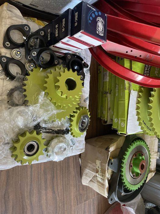 Claas,Клаас пресс подборщик запчасти