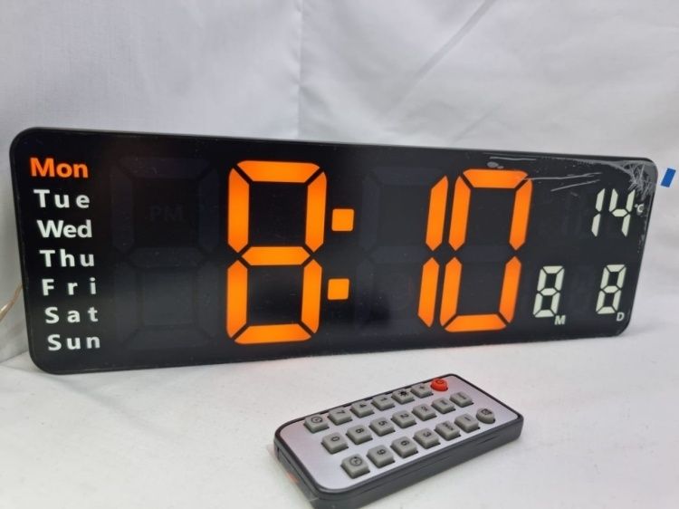 Электронный часы с пультом управлением модель 6629