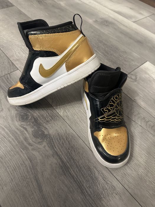 Sky Jordan adidasi marime 23.5