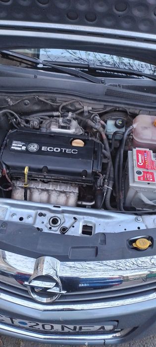Vand Opel Astra Sedan benzina 1.6 (16 valve) 115 cai