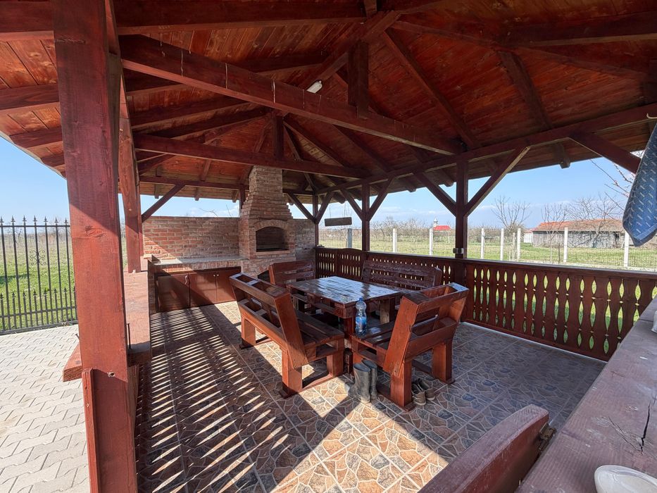 Casă Spațioasă cu Teren Generos Sudriaș, Com. Traian Vuia