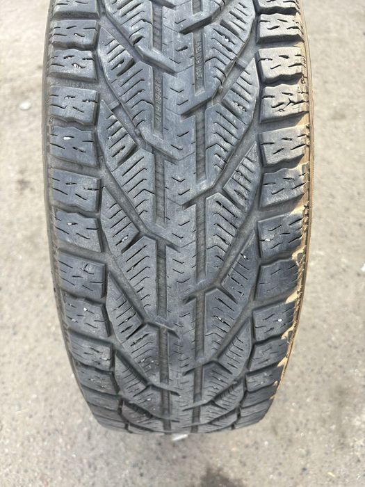 Липучки в комплекте четыре шины