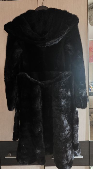 Норковая шуба с капюшоном