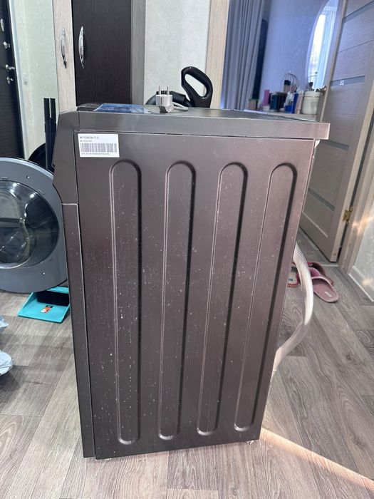 Продам стиральную машину Midea
