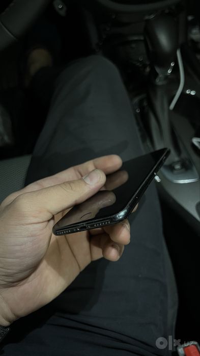 Iphone 7 sotiladi
