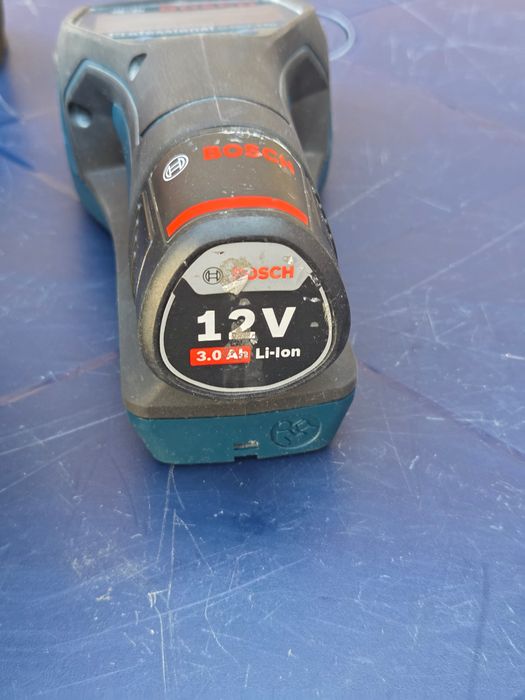 Bosch Professional D-tect 120 – мултидетектор за стени