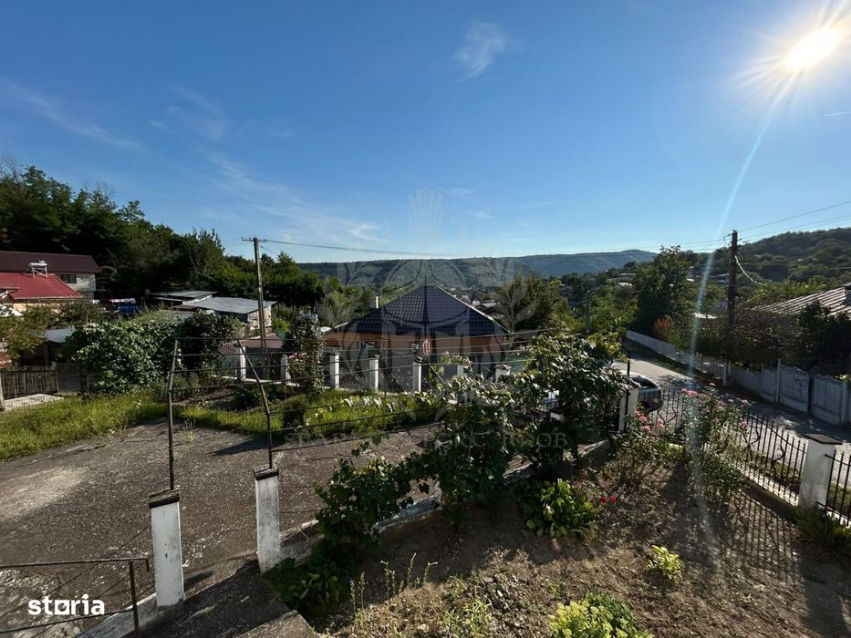 Casa 4 Camere// Comuna Valcanesti