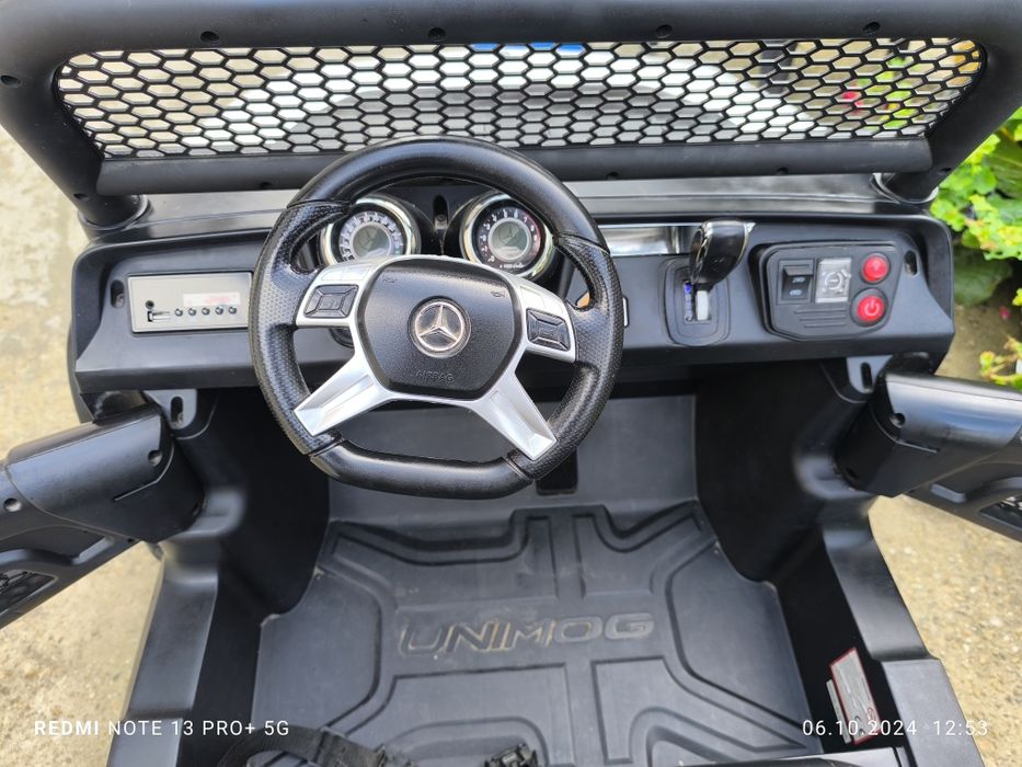 Mașinuță electrică.