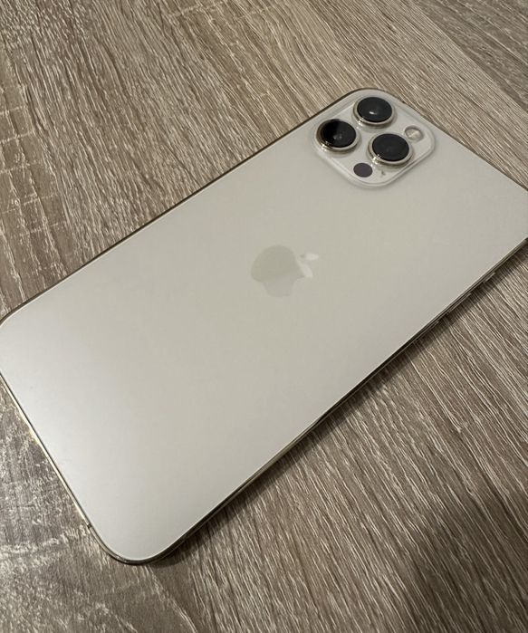 Iphone 12 PRO MAX - 256 G - gold - 93% - liber - 1550 ron !