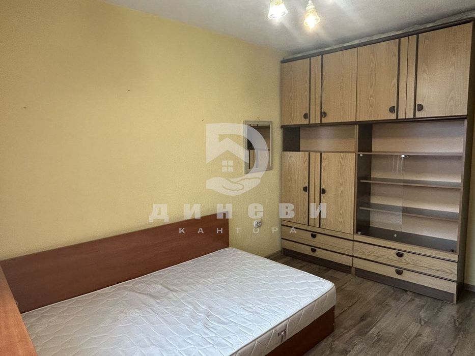 Тристаен апартамент до Медицински факултет