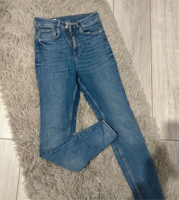 Blugi zara marimea S