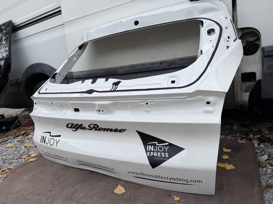 Капак Alfa Romeo Junior