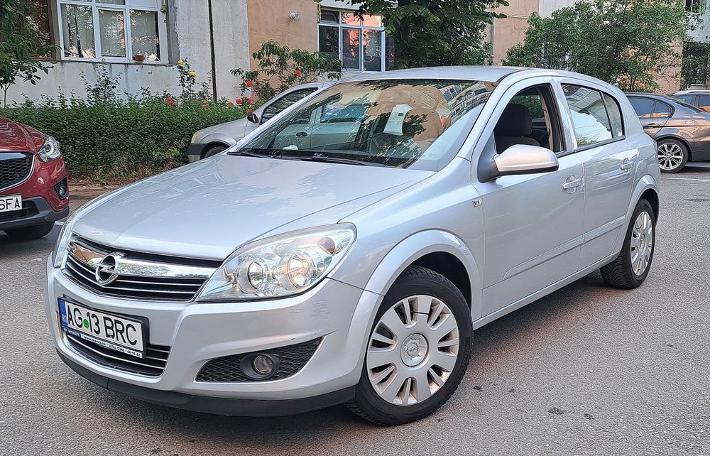 Opel astra H - 88000km,  1.4 16v benzina