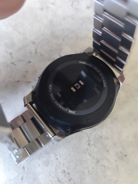 Продам часы Samsung Gear S3 classic