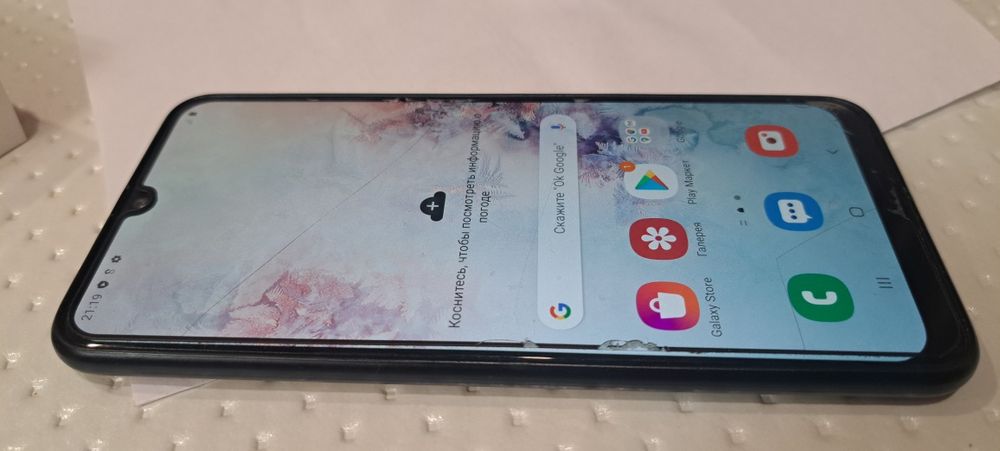 Продам телефон а30