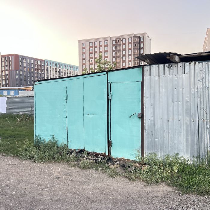 Продам гараж (цельнометаллический)