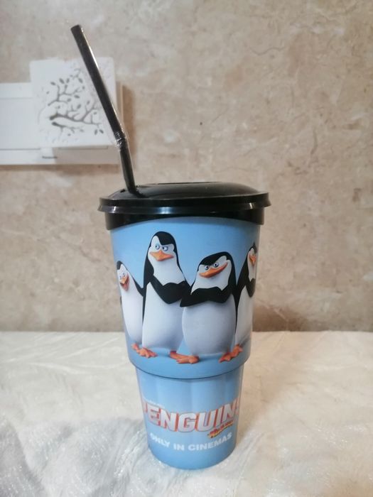 Фен чаша,, Пингвините от Мадагаскар,, - пластмаса за многокр. употреба