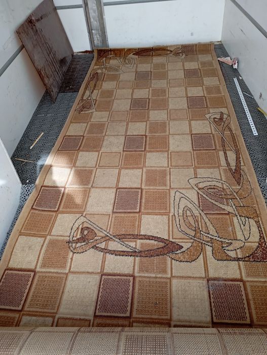 Vînd covor tip traversă