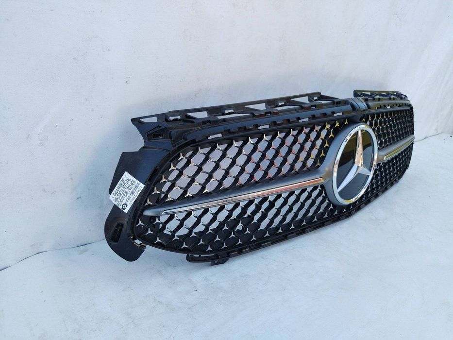 Grila radiator Mercedes A-Class W177 AMG-Line NOUA ORIGINALA