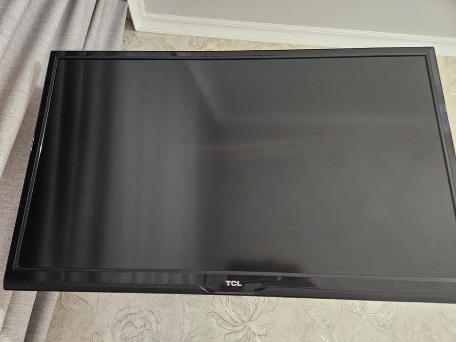 Телевизор TCL диагональ 82см