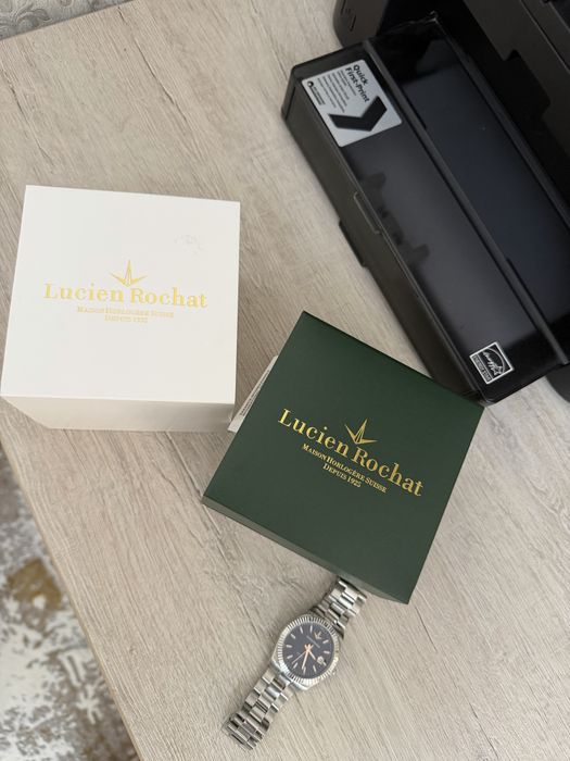 Часы, Lucien Rochat