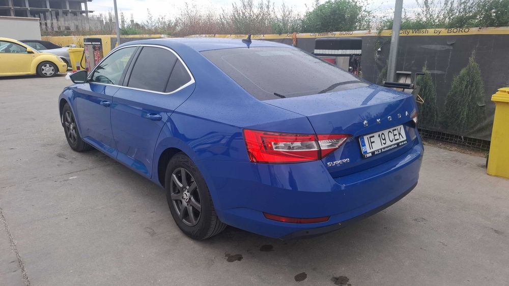SKODA Superb 2022 — imagine 2