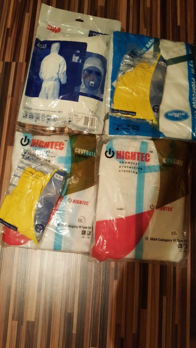 Costum protectie calitativ alb