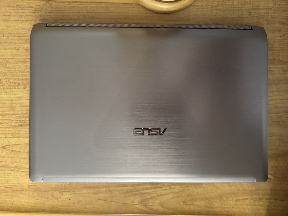 Ноутбук Asus Core i7