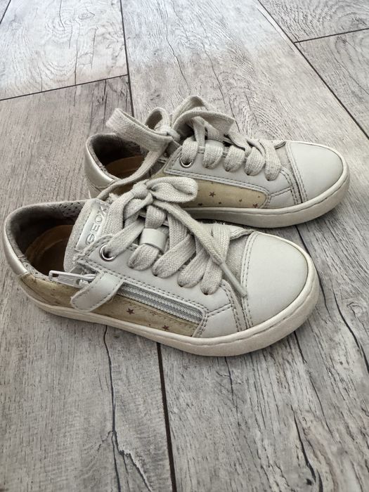 Обувь на девочку от 26-29 размера