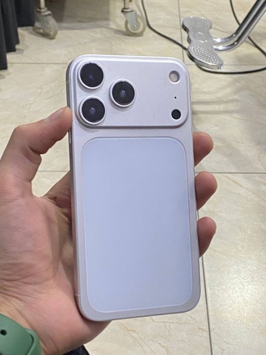 Iphone 11 17 korpus qilingan