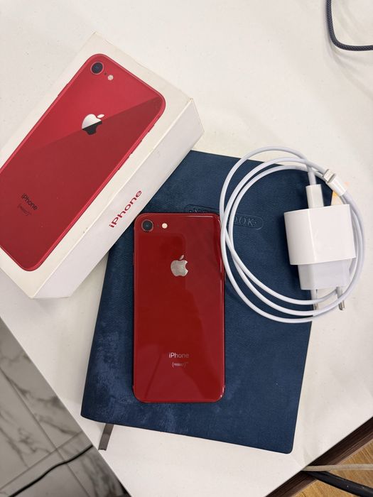 Продам iphone 8 256 GB, емкость акб 100 %