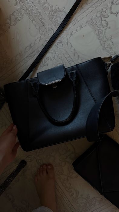 Отдам сумки, замки рабочие