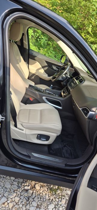 Jaguar F Pace de vanzare