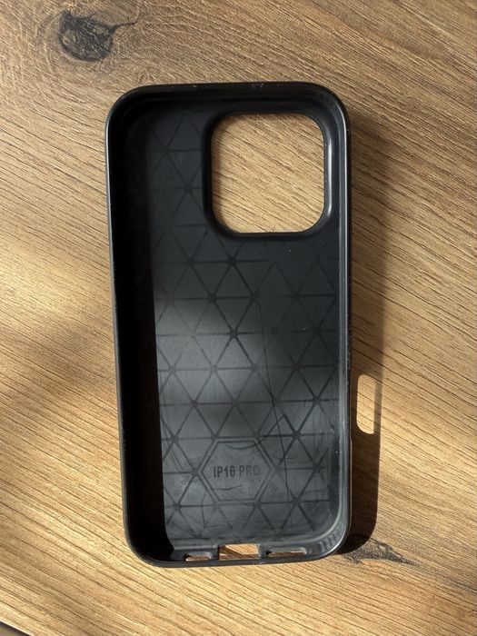Кейс за Iphone 16pro