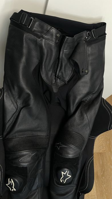 Echipament moto Alpinestars