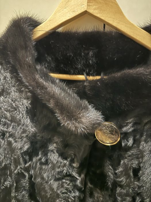 Продам шубу каракуль