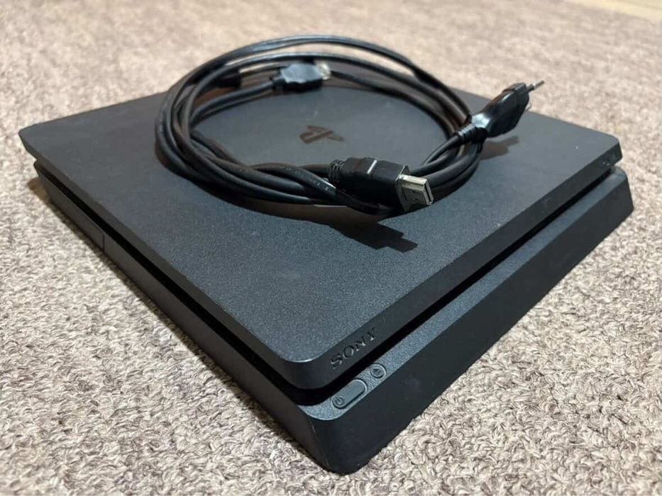 Playstation 4 +2 джойстика Неразличим от НОВ