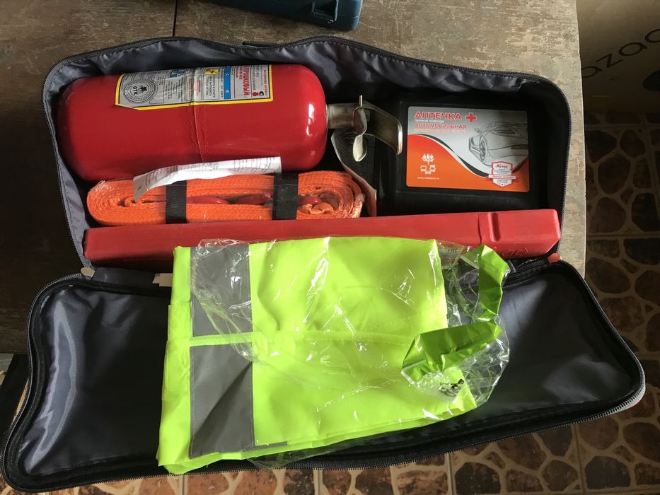 Аптечка сумка автомобилиста