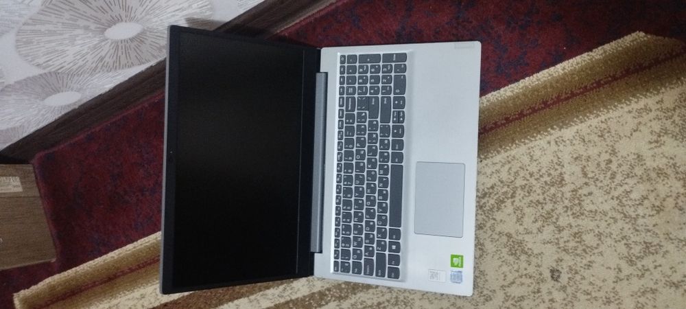 Core i3 igravoy nootbook sotiladi