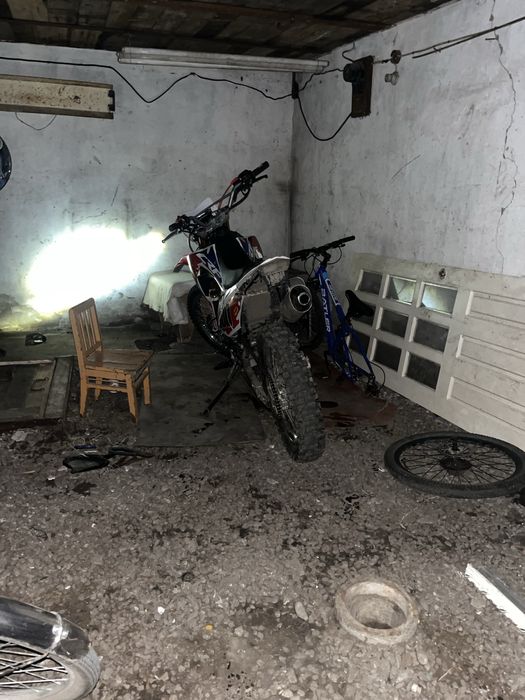 Продам эндуро 250куб