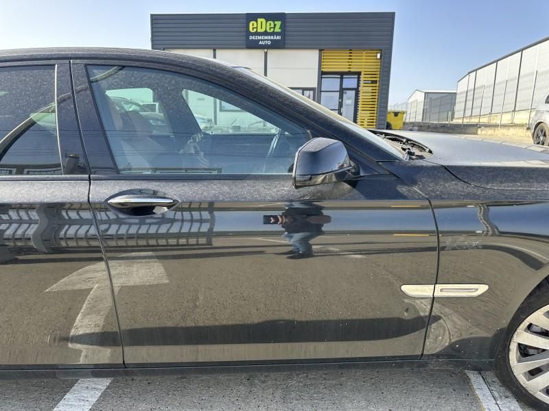 Portiera usa dreapta fata BMW Seria 7 F01, F02 Limuzina culoare black