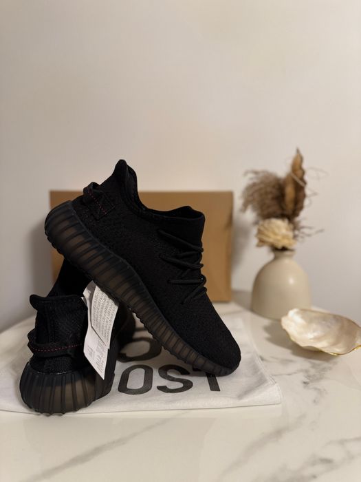 Tenesi/Papuci Yeezy Boost 350 Full Black